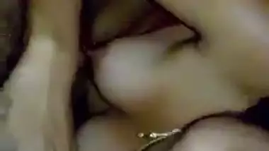 Mumbai friends wife sucking and eating cumload video