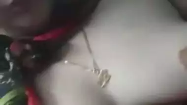 Bangladeshi call girl Mitu showing her tits