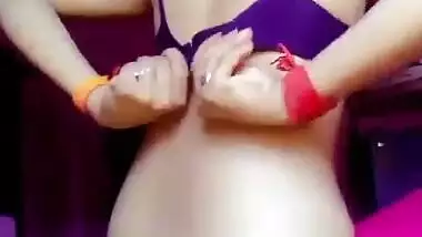Sexy village girl showing her boobs video MMS hot